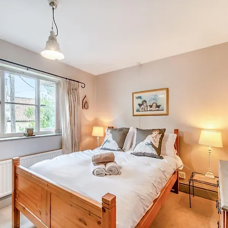 بيت للعطل Crown Gardens *